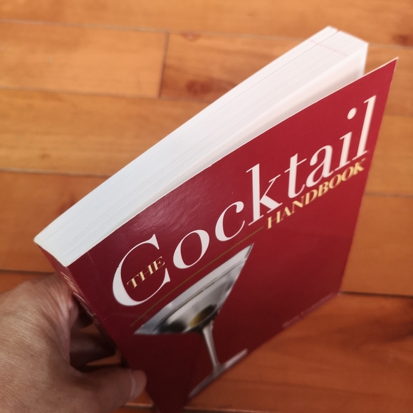 2003 The Cocktail Handbook By Maria Constantino 200 Cocktails & Drinks Recipes - Picture 3 of 5